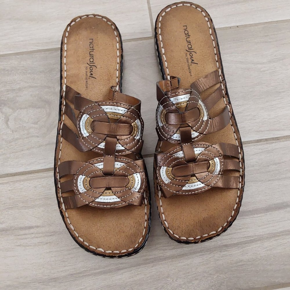 Natural Soul NWOB Caslin Metallic Leather Slip On Flat Sandal.  Size 9 Narrow - Picture 2 of 8
